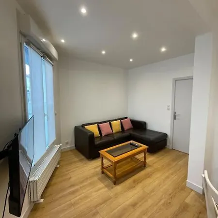 Paris Centre Hopital Percy 2 Pieces Tres Lumineux Grand Apartment