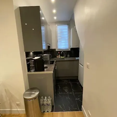 Paris Centre Hopital Percy 2 Pieces Tres Lumineux Grand Apartment