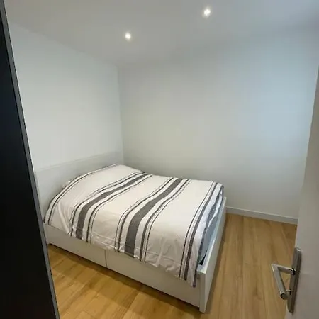 Paris Centre Hopital Percy 2 Pieces Tres Lumineux Grand Apartment *